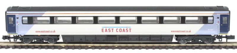 Dapol 2p-005-820 Mk3 ‘East Coast’ Livery 1st Class HST Coach ‘41120’