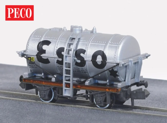 PECO NR-P161 Esso Petrol Tank Wagon 3 PECO NR-P161 Esso Petrol Tank Wagon