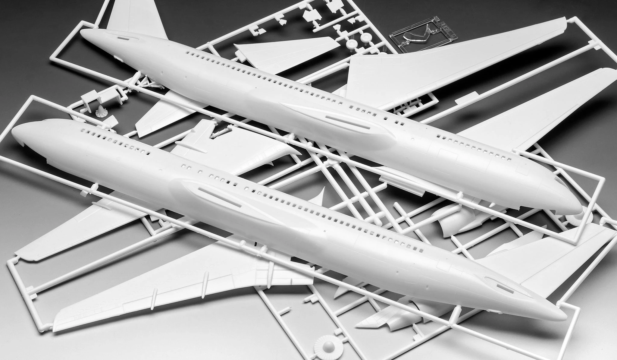 REVELL 03862 Boeing 767-300ER British Airways Chelsea Rose Scale: 1:144 6 REVELL 03862 Boeing 767-300ER British Airways Chelsea Rose Scale: 1:144 - Image 4