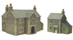 PO250 Metcalfe OO/H0 Manor Farm House & Workers Cottage Kit