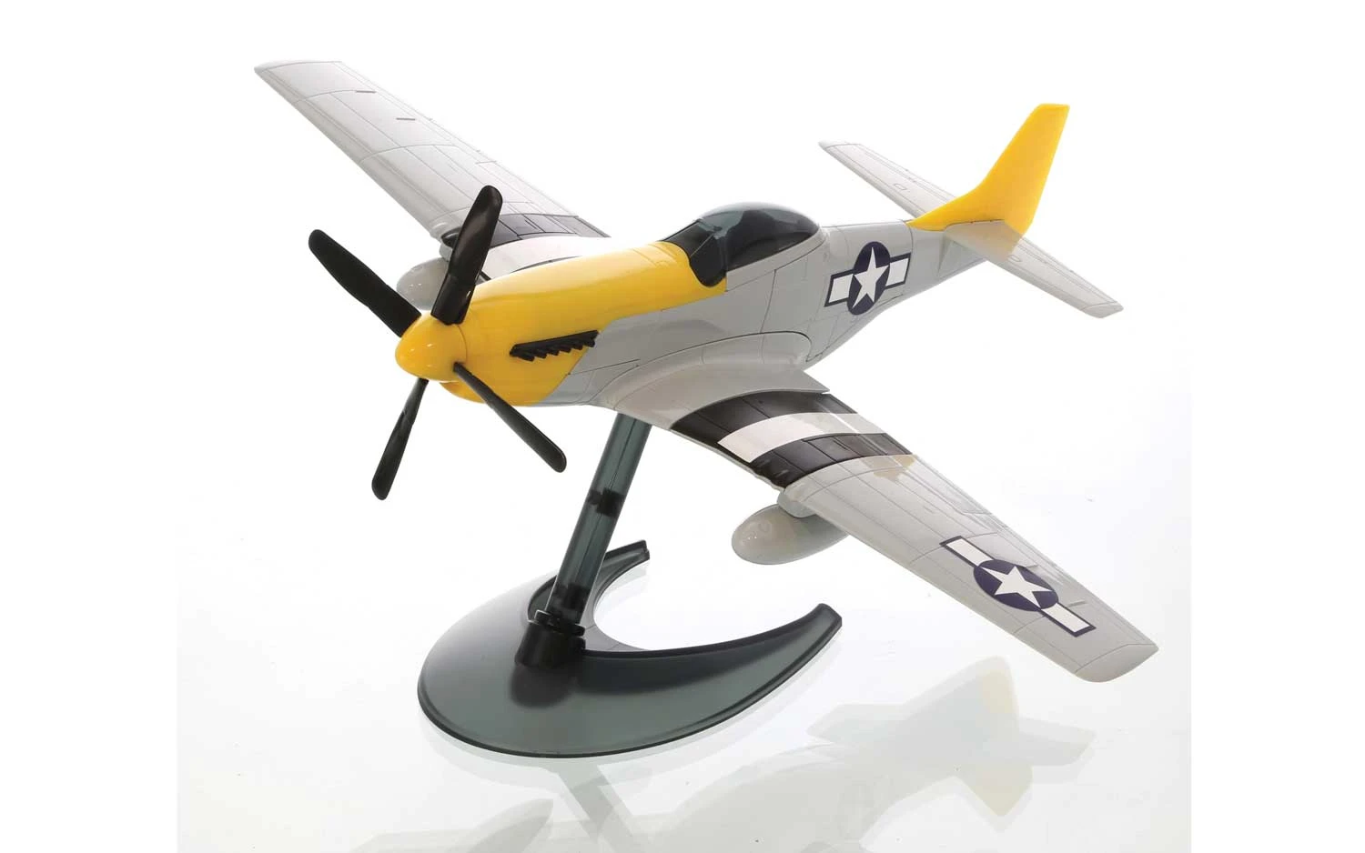 J6016 Airfix QUICKBUILD P-51D Mustang 5 J6016 Airfix QUICKBUILD P-51D Mustang - Image 3