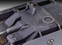 REVELL 03502 Assault Gun IV “World Of Tanks” 1;72 SCALE