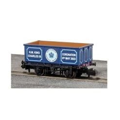 Peco NR1500HMK 9ft Iron Ore Tippler Wagon , King Charles III Coronation 2023
