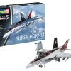 Revell 03847 F/A-18F SUPER HORNET (1:32 SCALE)