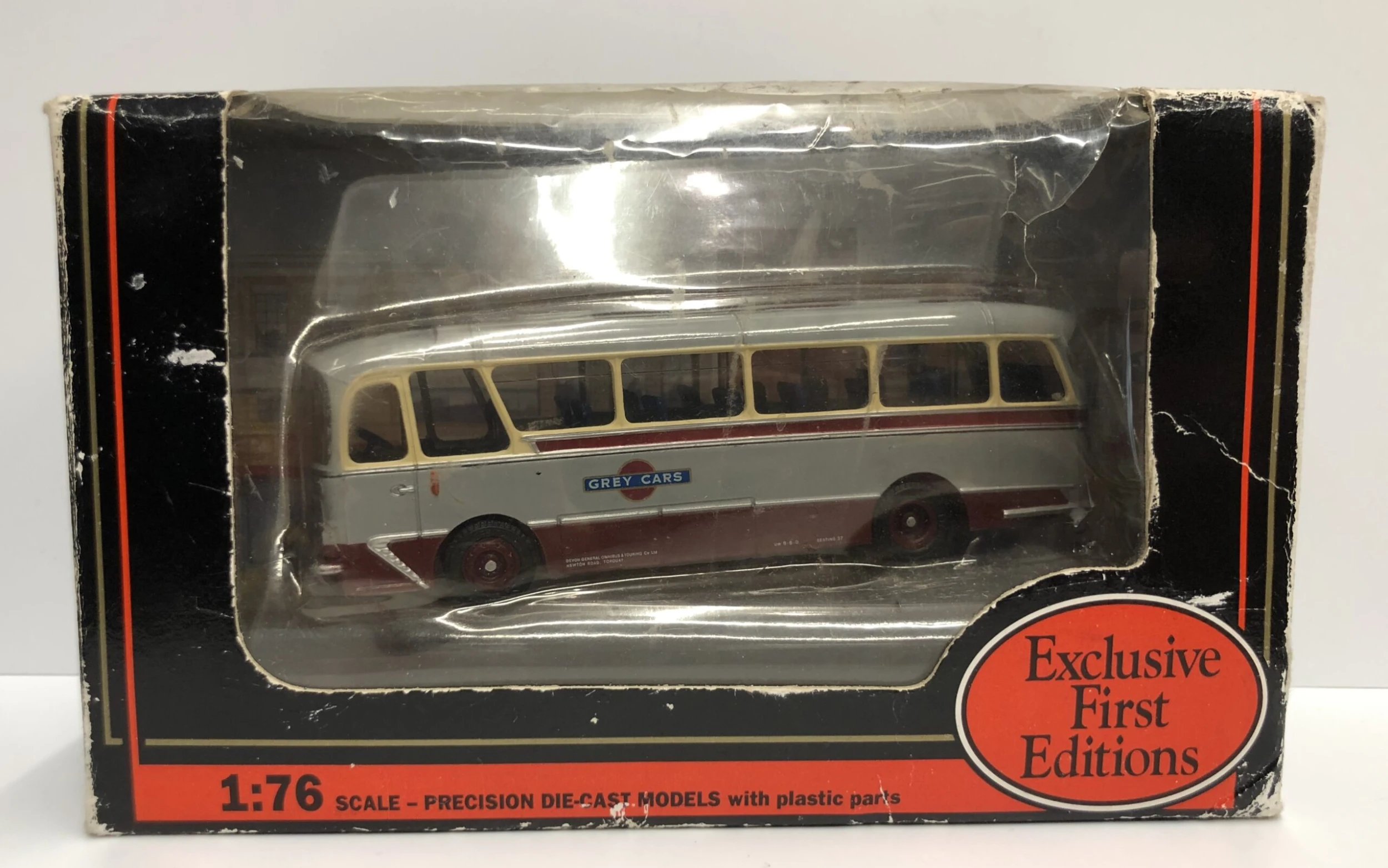 Exclusive First Editions Grey Cars Harrington Grenadier 1:76 12302