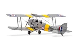 A04104 Airfix De Havilland Tiger Moth 1:48 Scale Kit -Warlordgames Shop c81985fc28b3ef3839aff44208577bd7