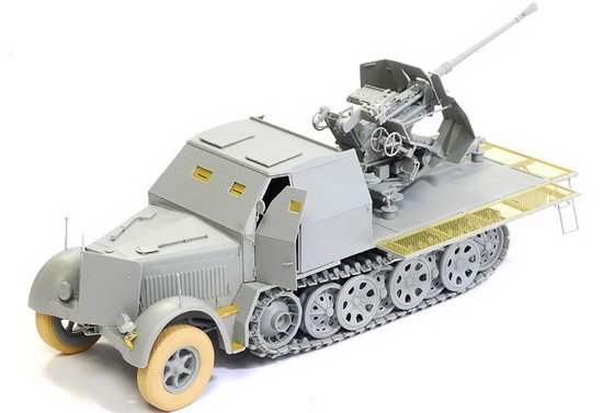 Dragon 6542 Sd.Kfz.7/2 3.7cm Flak 37 W/Armour Cab 1:35 Half-Track Model Kit 4 Dragon 6542 Sd.Kfz.7/2 3.7cm Flak 37 W/Armour Cab 1:35 Half-Track Model Kit - Image 2