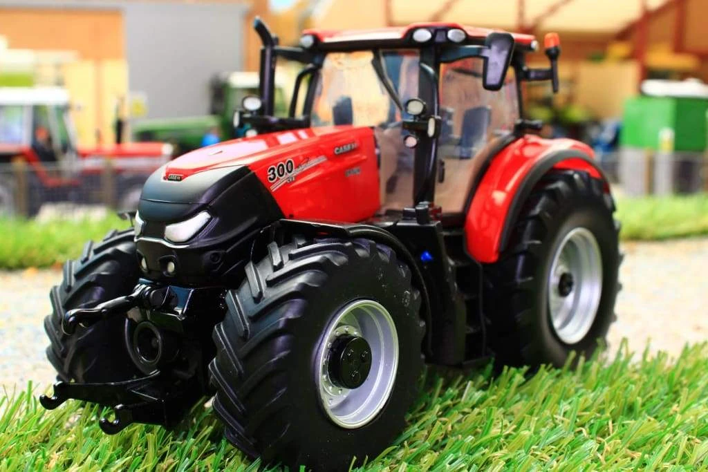 BRITAINS 43136A1 CASE OPTUM 300 CVX TRACTOR – 1:32 4 BRITAINS 43136A1 CASE OPTUM 300 CVX TRACTOR – 1:32 - Image 2