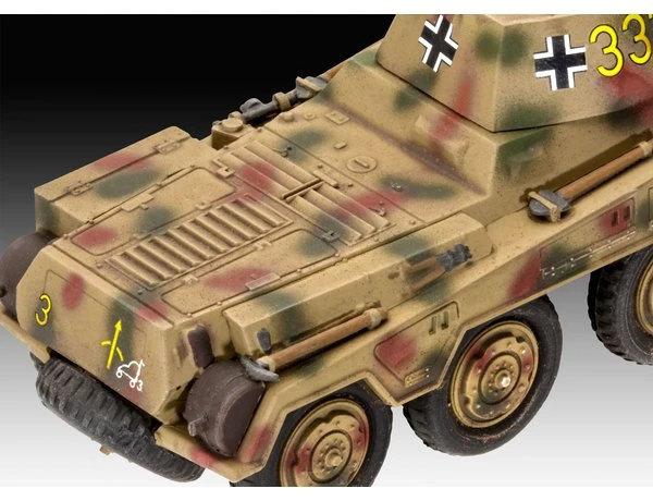 REVELL 03298 1/76 SD.KFZ. 234-2 PUMA FIRST DIORAMA SET - Image 3