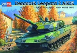 HobbyBoss 82405 Danish Leopard 2A5DK Tank 1/35